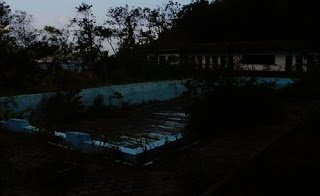 HumorHoror's tweet image. Keangkeran Kolam Renang Temperan Banyak Pengunjung Mati Mendadak Tanpa Sebab
ramesan.com/2017/11/keangk…