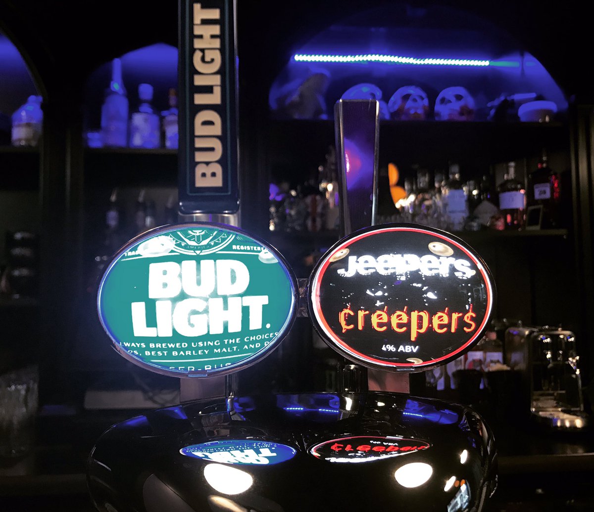 ghoulies_house's tweet photo. Our draught selection just got a lot more sinister 

Brewed in the pits of hell, Jeepers Creepers is a lager fit for the #devil https://t.co/xyryGuTxG9