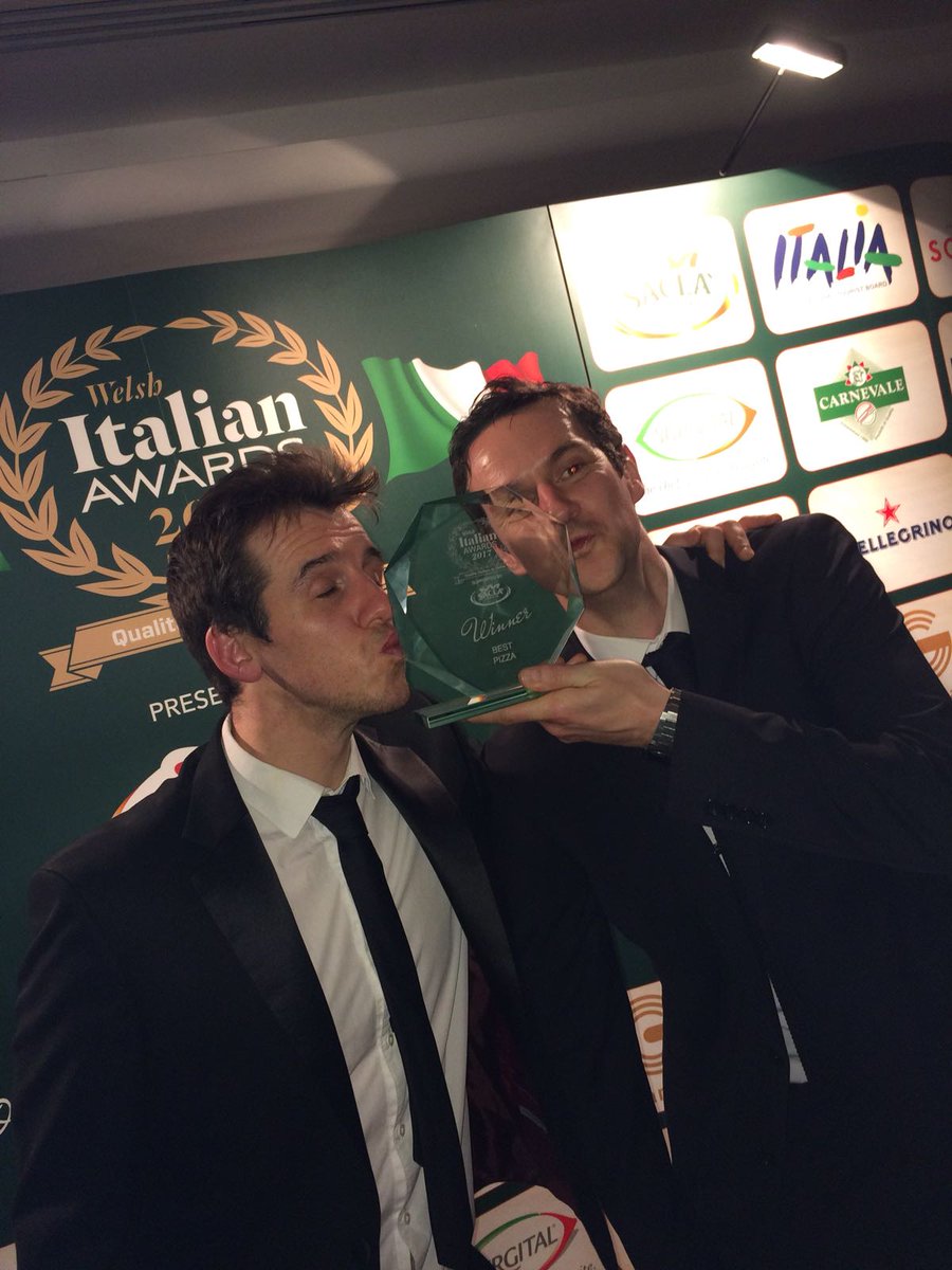 Ffwrnes's tweet photo. Chuffed to bits with winning Best Pizza in Wales @SaclaUK @Italianawards. Humbled to be nominated alongside such great pizza places, the pizza power is strong in Wales #pizza https://t.co/OQBMMPWsqR