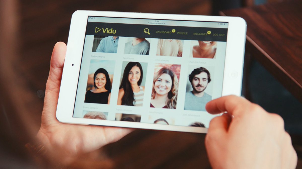 ViduGroup's tweet photo. #Employers! Have you got #vacancies to fill? Want to secure your #candidate, ready to kick-off 2018 with a bang? Streamline your #recruitment process &amp; #savetime by watching #preinterview #introductoryvideos on Vidu! 
https://t.co/xOgcmTCfqS #HRNews #Logistics #MondayMotivation https://t.co/4qIhEcqTdo