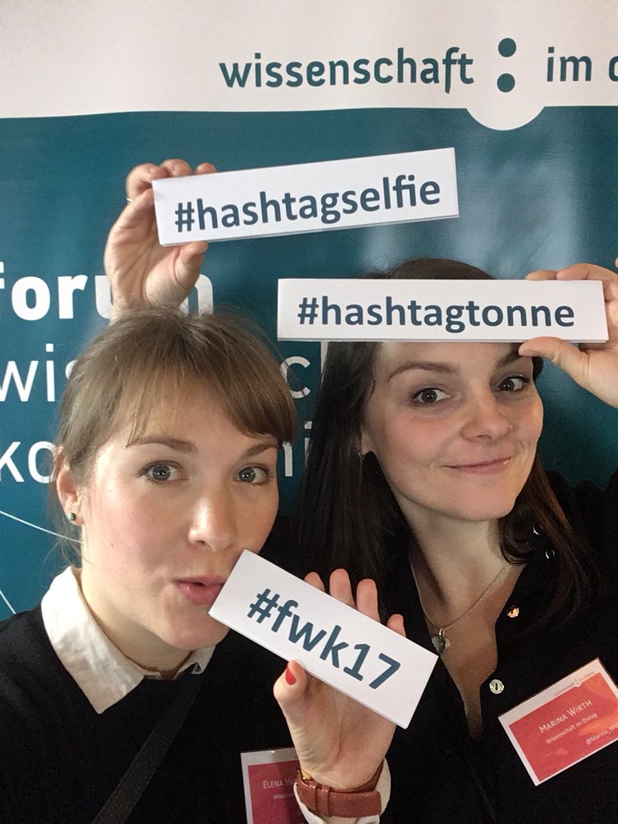 wissimdialog's tweet photo. Unsere #selfietonne ist auch dabei. Schnappt euch euren Lieblingshashtag und knippst euer #selfie auf dem #fwk17 im Erdgeschoss. https://t.co/6YM597vbEP