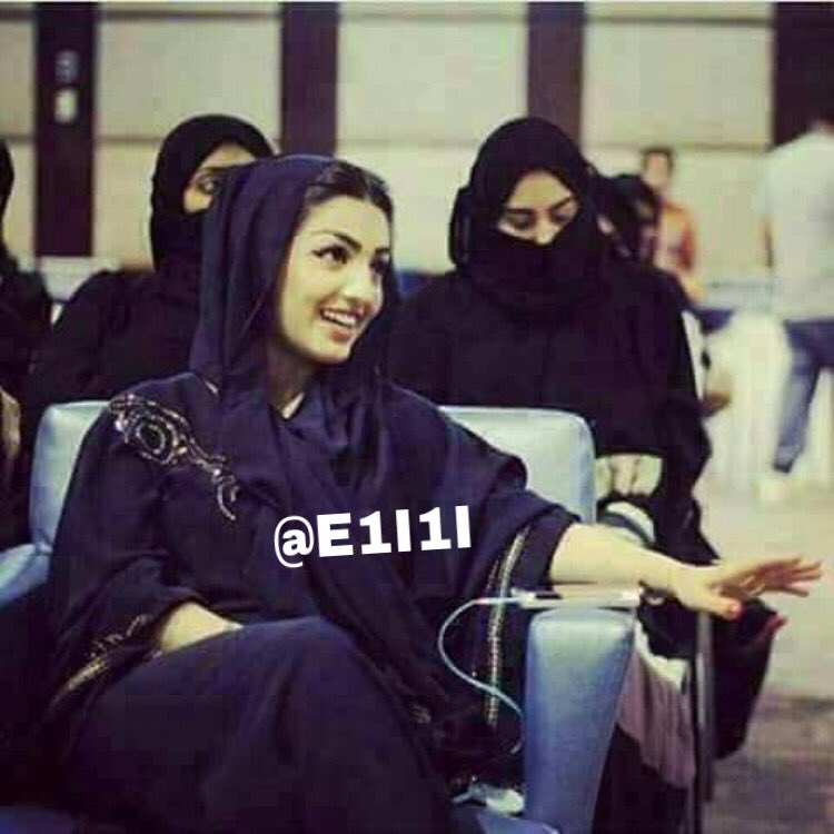 96g__'s tweet photo. معجب بشخصه وتعجبنـي كتاباتـه
وسطورهـ اللي ذهـب لاقـام يكتبهـا

لاشفت  رده علـى حروفي وكلماتـه
جات  القصايـد تلاعبنـي وألاعبهـا 
#احمدي💕
☺️🌹 https://t.co/8BzFCBaYYP