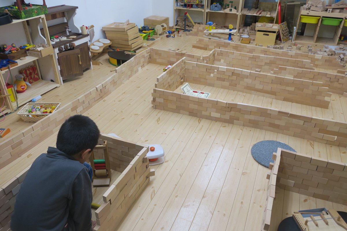 おもちゃひろば Toys Campus در توییتر 積み木で迷路のお城 11 25 小学二年生と4才の男の子たちが二人の兄弟のお母さんと一緒に 大量の積み木をふんだんに使って大迷路をつくってくれました おもちゃひろば Toys Campus در توییتر 積み木で迷路のお城 11 25 小学二年生と4才の男の子たちが二人の兄弟のお母さんと一緒に 大量の積み木をふんだんに使って大迷路をつくってくれました