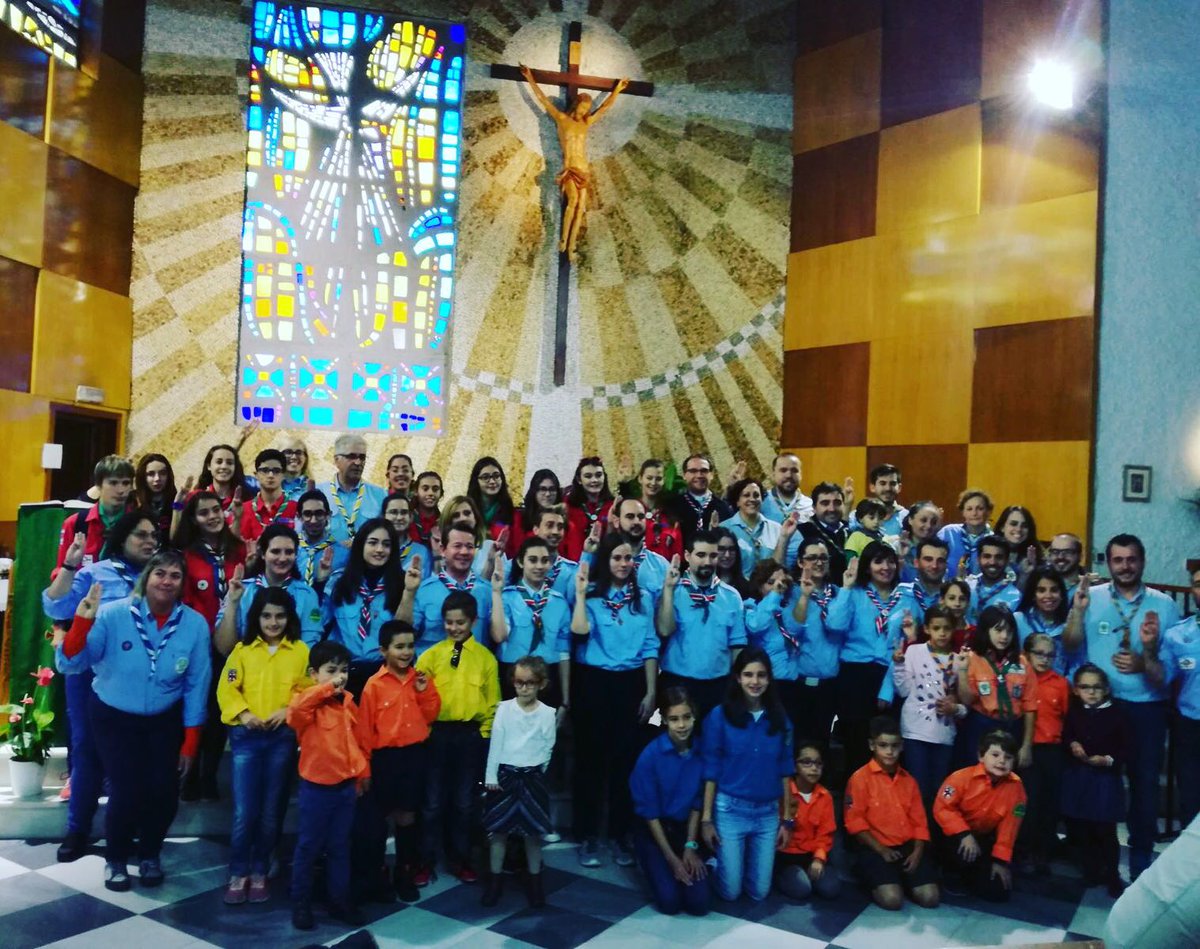 Domingo 26/11/17

Día de Cristo Rey, ha sido un día muy especial: nuestro kraal ha realizado sus promesas; 14 nuevos scouts! Acompañados por otros hermanos Scouts, gracias por compartir con nosotros este feliz día. #gsiluvatar #scouts #entodoamaryservir