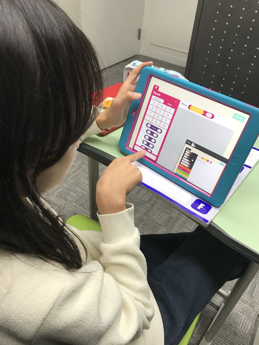 CodingHeroes's tweet image. Building coding skills for developing interactive stories in @hopscotch #kidscancode #coding #codingheroes