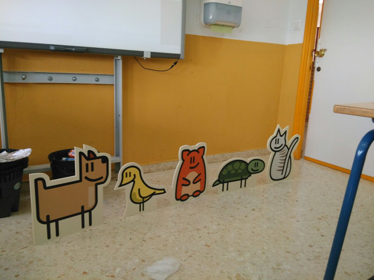 AlcalaAmable's tweet photo. En estos días hemos presentado la campaña de concienciación ciudadana en materia de respeto al medio ambiente, y a la convivencia con otras especies animales en #AlcaláAmable a los estudiantes de :
@AlcalaPuerta 
CEIP Poeta Rafael Alberti
 Vía @aytoguadaira https://t.co/HGRYJ3sVOY