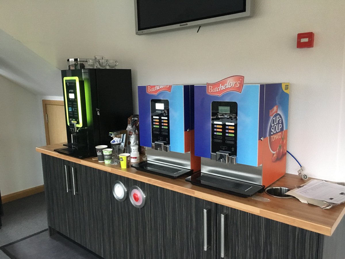 <a href="/WestomaticUK/">Westomatic</a> taking over the tabletop area of the showroom. Primo bean2cup and the Primo instant for the soup! #westoarethebesto #vending #coffee #soup