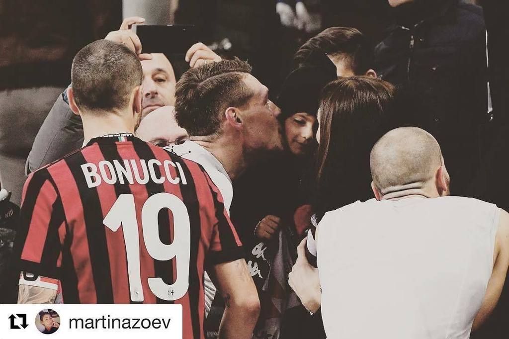 bonucci_leo19's tweet image. #Repost @martinazoev 
ESSERI UMANI. 💙 ift.tt/2iUbZj1