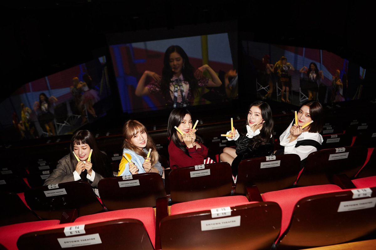 H2H_IAAN's tweet photo. [#RedVelvet 1st Concert – #RedRoom –] SURROUND VIEWING_PREVIEW 
More photos👉https://t.co/ULGOWBao2d 

#레드벨벳 #서라운드뷰잉 #SurroundViewing https://t.co/sknh0UA8UB
