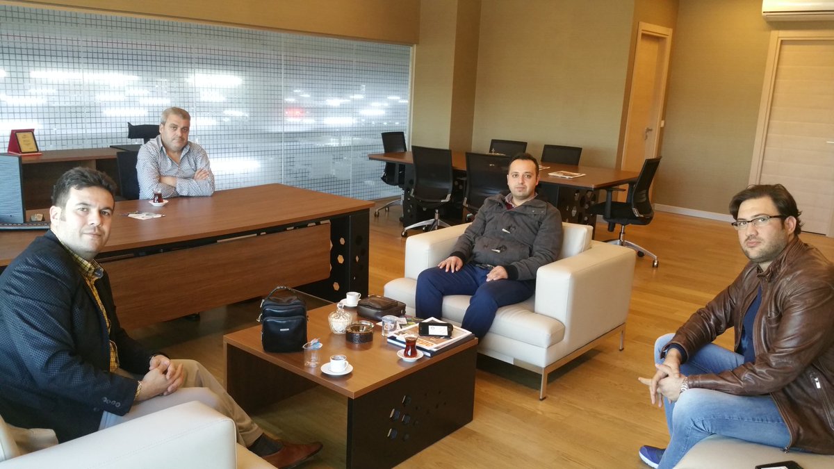 Malatya 2.OSB'de ikamet eden büyük işletmelerimizden Öz-Ak Tekstili ziyaret ettik. Fabrika Müdürü Mehmet Akbalık ve Sistem Geliştirme Müdürü Güven Yalvaç beyle Ar-Ge çalışmaları, Teknokent ve ÜSİ calışmalarını istişare ettik.