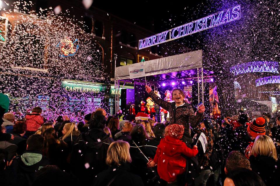 MyWakefield's tweet photo. #Castleford Christmas light switch-on takes place tonight. There’s festive fun to be had all day including a market, funfair and live entertainment. The light switch on takes place at 5.45pm https://t.co/qoj7Mt83W3
