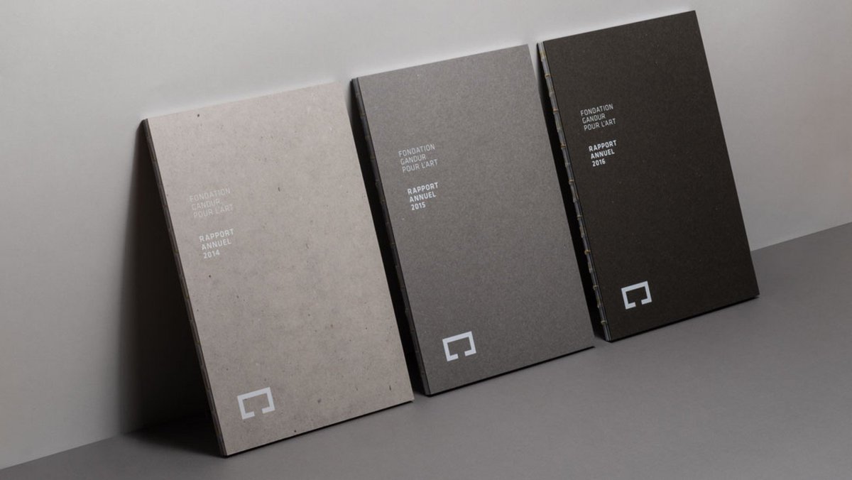 Die Geschäftsberichte 2014 - 2016 der Foundation Gandur pour L'Art gewannen jüngst den 1. Preis des @grandprixromanddelacreation in der Edition Kategorie.
Fotos und Grafikdesign: <a href="/theworkshop/">The Workshop</a>.ch
theworkshop.ch/en/project/fon…