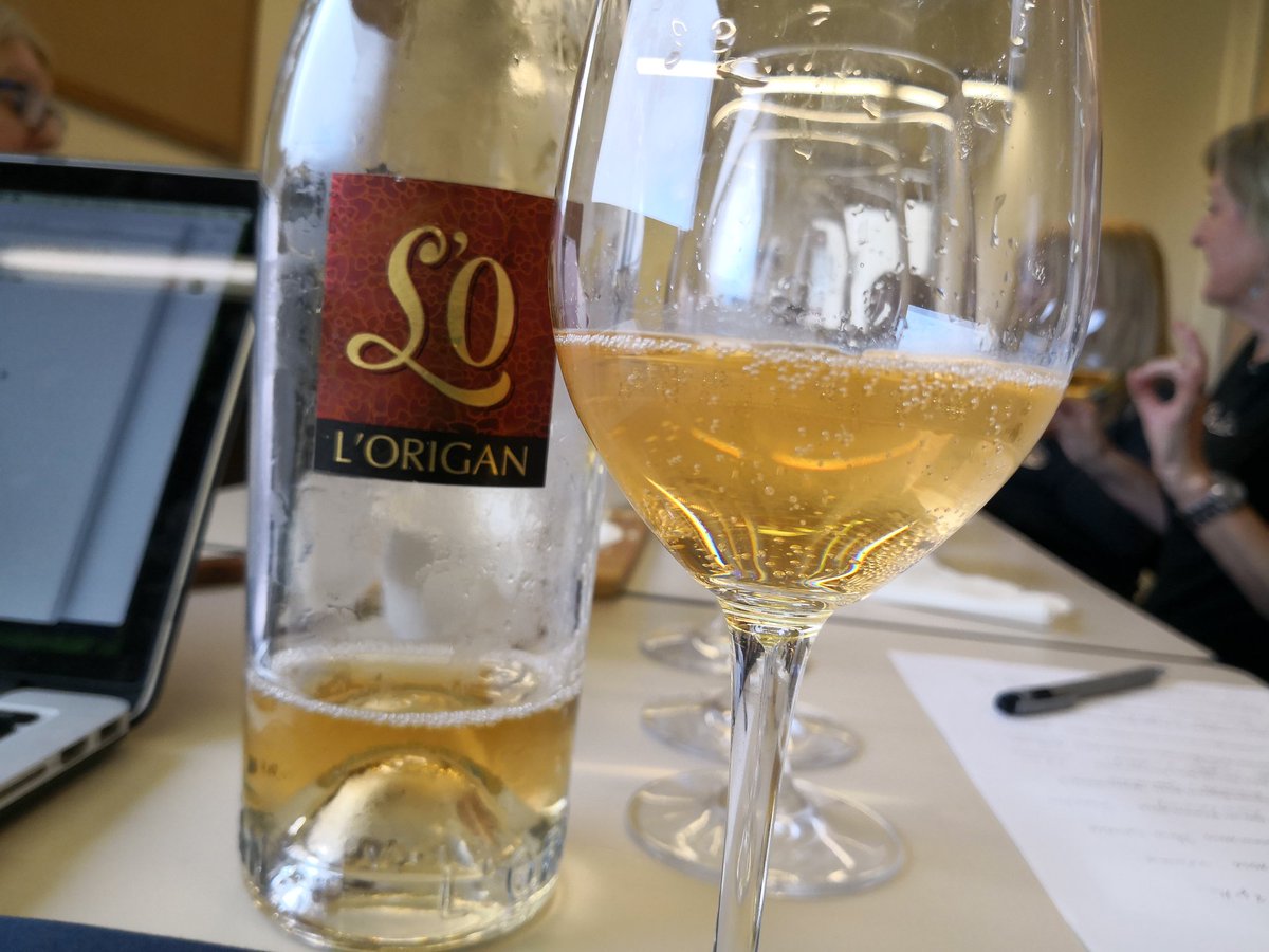 elvinet's tweet photo. L’O DE L’ORIGAN ROSÉ RESERVA BRUT NATURE | gran final con un #CavaRosado de +100 meses de crianza en rima y una filosofía de calidad estilo #Champagne ¡impresionante! 😍👏🏻🥂🍾
#Cava #CavaLovers #CavaTasting #CavaEducation #Barcelona #FormadorenCava #elvinet #LOrigan https://t.co/cy1tpxVF0a