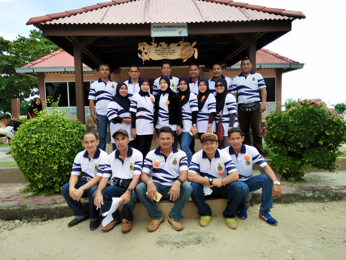 SyarifahNurHal9's tweet photo. #TB Acara Penutup Tahun 2017... Projek Jiwa Murni &amp; Family Day Depot Senggara Armada Barat..😘😘😘😘

#FamilyDay2017
#ProjekJiwaMurni
#AJK
#DSAB
#25Nov2017 https://t.co/jQe2D6OSNS