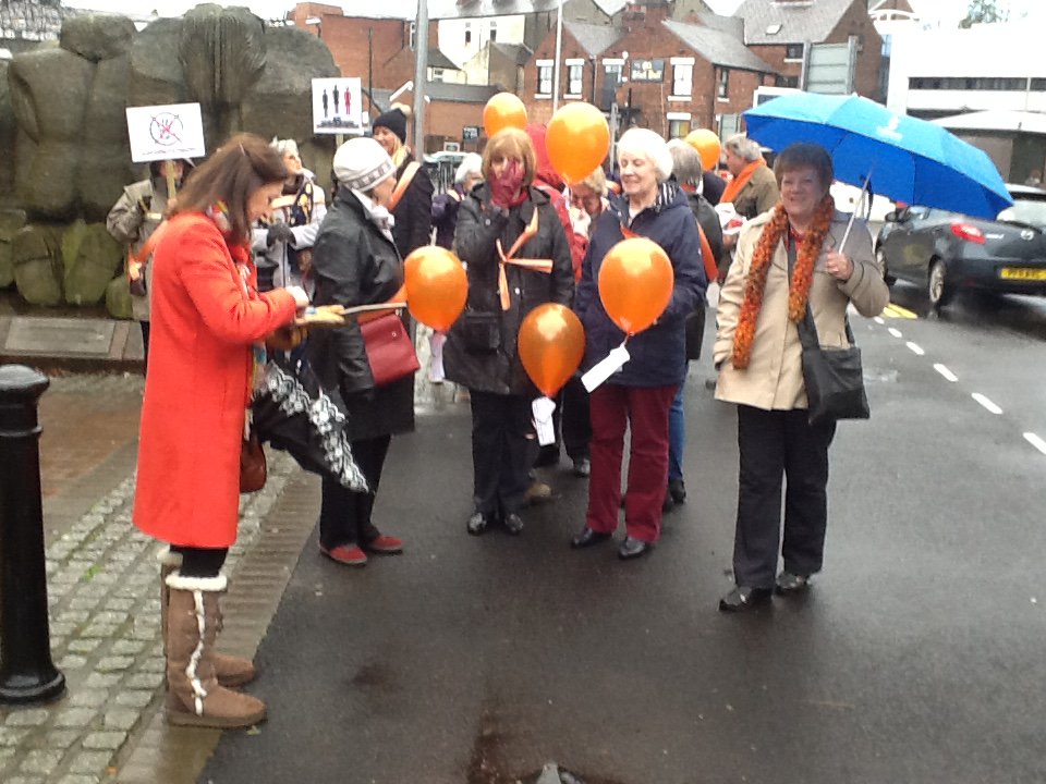 SIGrangeoSands's tweet photo. Soroptimists of North West Region in Preston  to Orange the World @SIGBI1 #Orangetheworld https://t.co/ZqxPBYYuJa