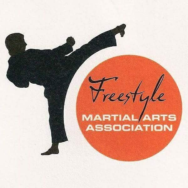 des_smith85's tweet photo. Freestyle Martial Arts here at the Fighting Fit Studio 👊 https://t.co/Hu88C4G92o