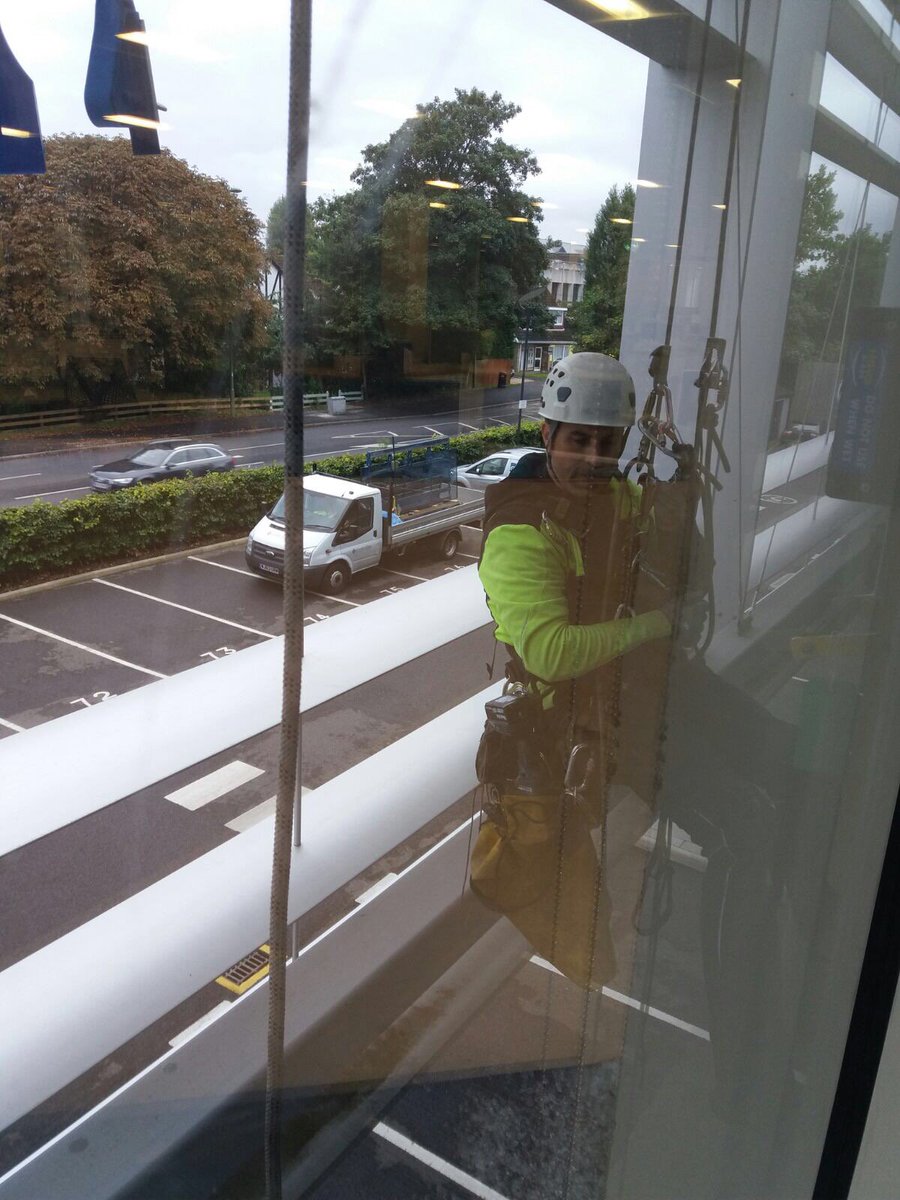 GlazingRefurb's tweet photo. Another happy client following the completion of a major high level glazing refurbishment project! https://t.co/tdrthOuIU1 https://t.co/5gijHS8Wjq