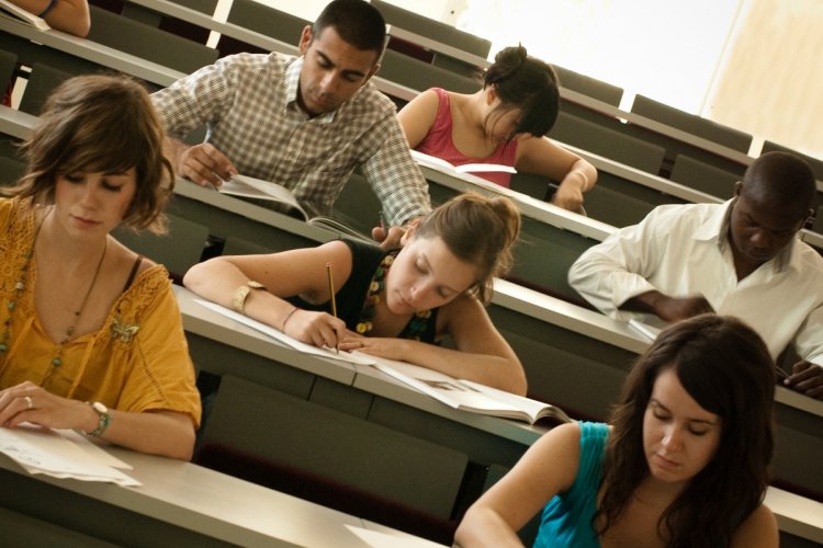 UniStraPg's tweet photo. Contribuisci a migliorare il tuo corso di studio compilando il questionario sulla qualità della didattica!
Leggi tutte le novità ➡️ https://t.co/daw3taNbe0
#StudioAllaStranieri https://t.co/v4uS7hbZlh