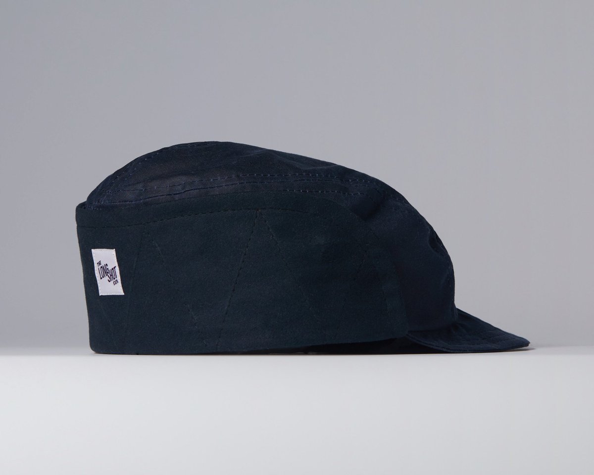 thelongshotexp's tweet photo. Welcome to Blue Monday! Brand new Navy 360gsm waxed cotton Austin cap with moleskin earflap. Fabrics by British Millerain and Brisbane Moss, hand made in Manchester. Free UK shipping all day. Go and give yourself the blues, link in bio. #bluemonday #neworder #manchester #menswear https://t.co/GXwVKtHKEL
