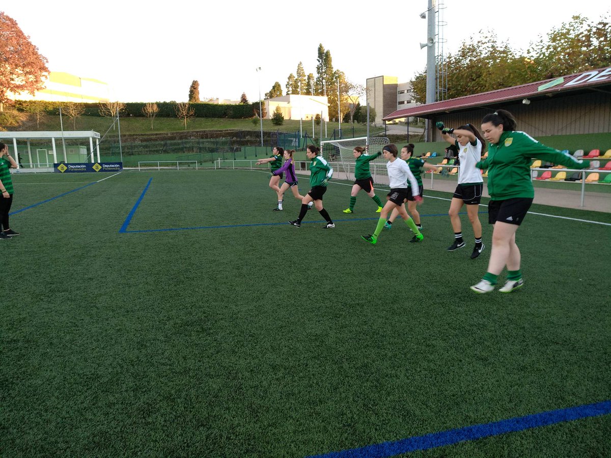 Boas rapazada👋🏐

Preparando xa a visita das rapazas de <a href="/KeltoiGAC/">Keltoi Vigo GAC</a> Keltoi Vigo  desta semá.

Coma sempre, adestramos na Xunqueira 🤾‍♀️🏋️‍♀️

Luns, Mércores e Xoves de 22:00-23:30.

#Lume