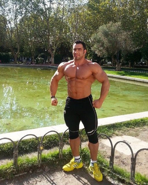 Yapon ayollari yigitning ogziga gichirlaydi