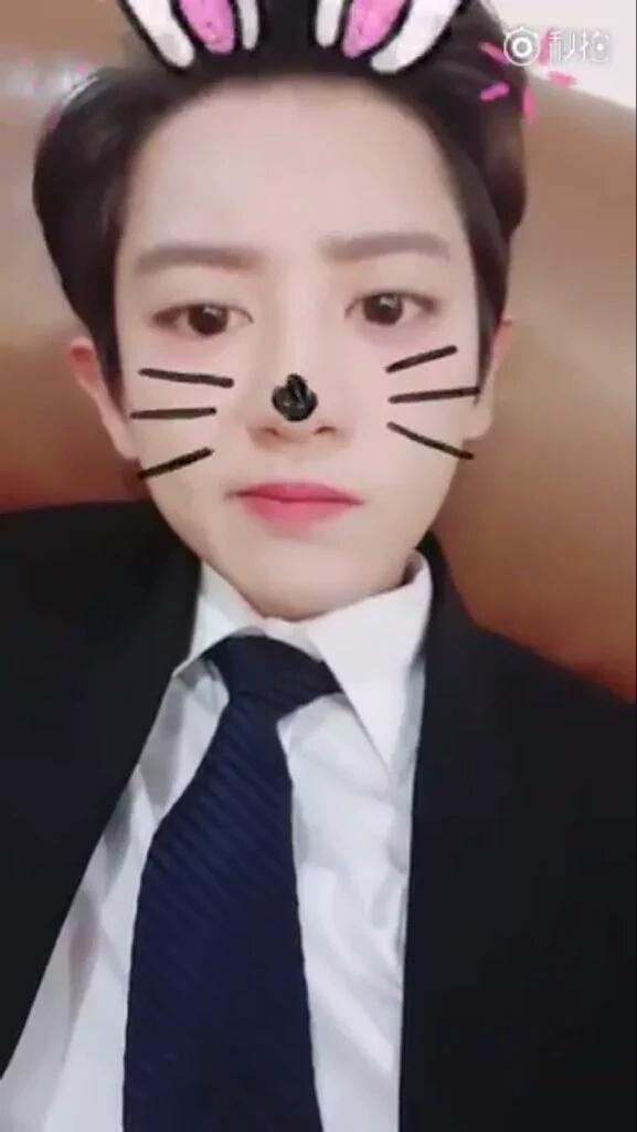 ppo_exo's tweet photo. แจก🎉🎉เนื่องในวันเกิดชยอลเมนที่น่ารักของเรา แจกติ๊กเกอร์ไลน์50c 1รางวัลแถมฟอลฟรี 1 แอค รีวนไปฮับผม #HappyChanyeolDay https://t.co/Z6N8qKgySp