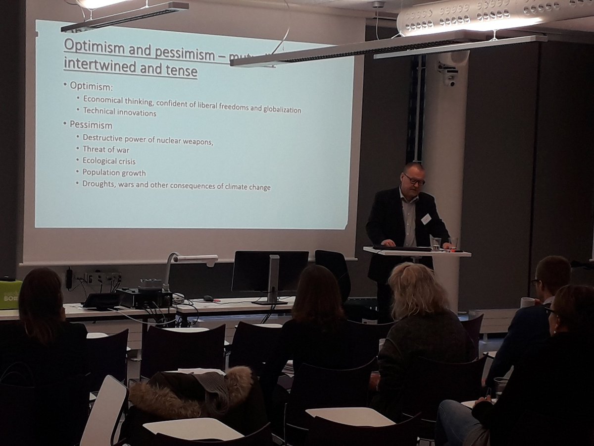 EdoNdaki's tweet image. Mikko Malkavaara (Diak). Introduction of #Migration them @DiakAmk #NetworkingLab #KalasatamaHelsinki