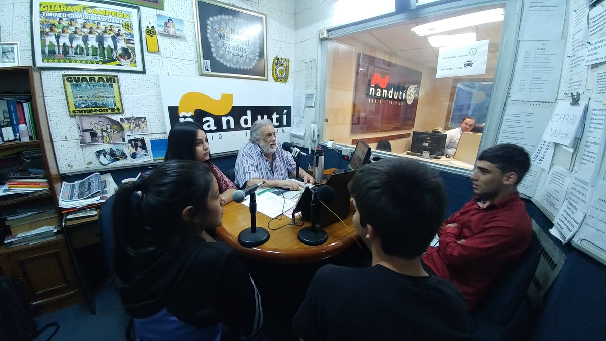 gustavo_RRR's tweet photo. Ahora en @nanduti los chicos del Colegio Nacional República oriental del Uruguay de general Artigas de Itapúa, ganadores de #ElSaberVaContigo https://t.co/XtQd6cBNE2