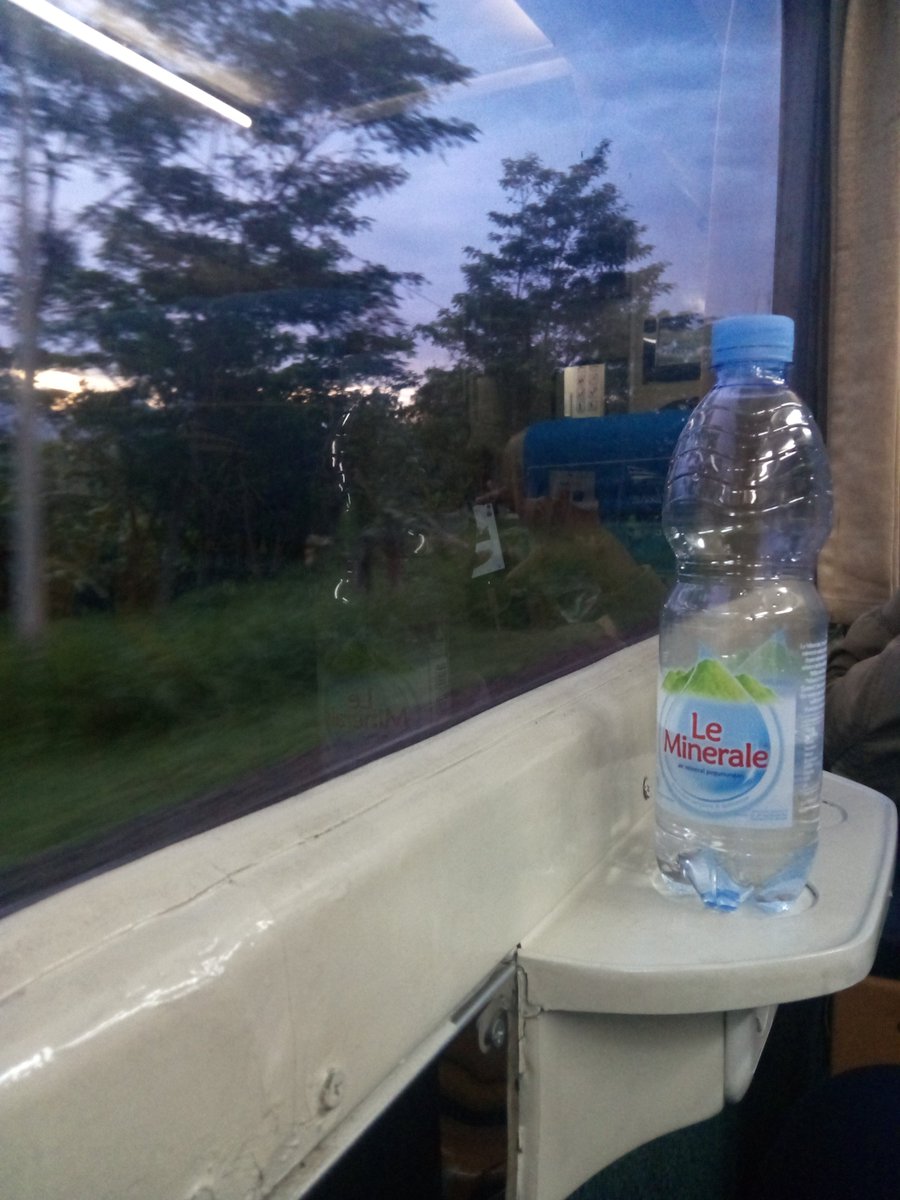 rieyosuck's tweet photo. #ArgoParahyangan
#Bd-Gmr https://t.co/HAb08Gth5t