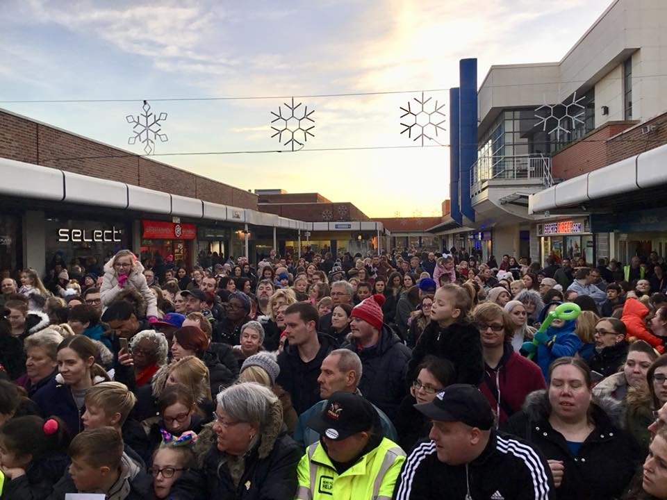 CWSC17's tweet photo. Christmas has started at Chelmsley Wood! Our BIG SWITCH ON was on Saturday and we had an amazing turn out! https://t.co/30CaqpZBiG