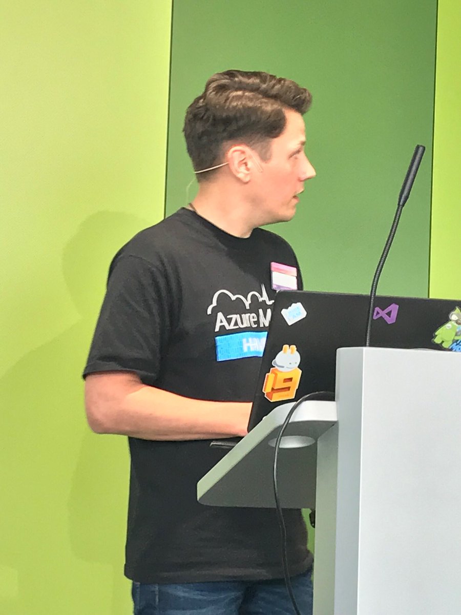 WWundsch's tweet photo. Azure Meetup Hamburg auch bei Microsoft vertreten https://t.co/l4rQVZS6GP