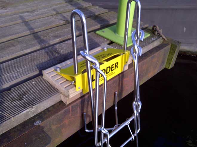 PontoonandDock's tweet photo. Our #safetyladder provides a safe, secure exit for #accidental swimmers and are clearly marked to deter other uses. https://t.co/ebJP8heCiP https://t.co/BS57Zwl8j7