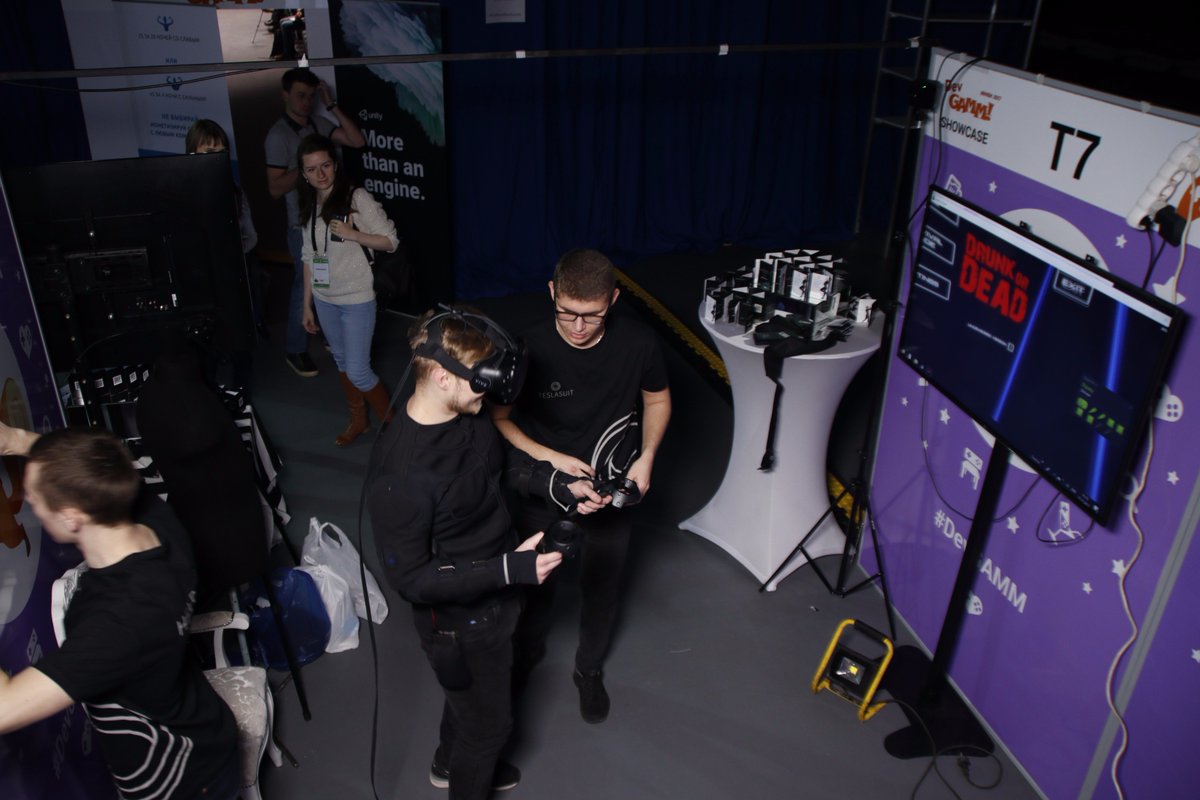 4ilab's tweet photo. @real_teslasuit дают интервью @Geektvrussia на тему: #УмнаяОдежда для #VR и играют в #DrunkOrDead
https://t.co/ysVG1ythgv
#immersive #haptic #teslasuit #scifi #Wearables #wearable #WearableTech #HTCvive #OculusRift #MicrosoftVR #indiegame #indiedev #IndieGameDev #madewithunity https://t.co/Y2CEd1TuJl