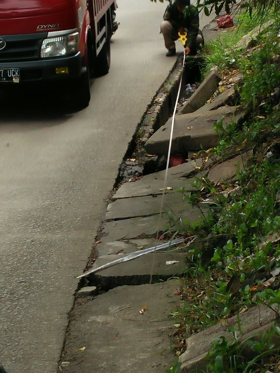 satgas jalan dan jembatan depok tweet media