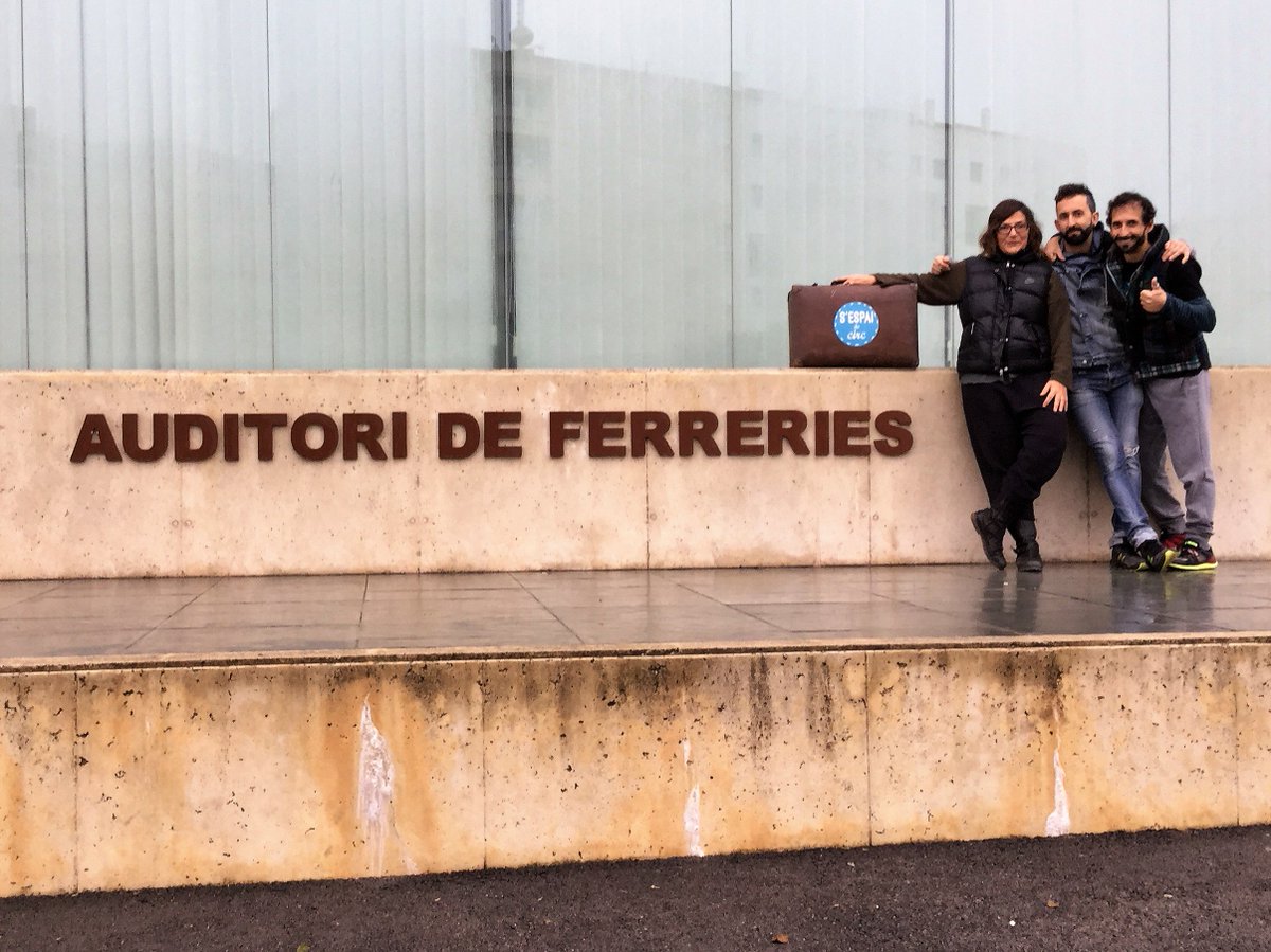 SEspaiDeCirc's tweet photo. Gràcies a tots els que ens vàreu acompanyar ahir a Ferreries!
I gràcies a @AjFerreries per comptar amb noltros.

#Ferreries #CircMenorca #CircBalear #SEspaiDeCirc #EspaiDeCirc #CulturaMenorca #TeatreMenorca #CulturaBalear https://t.co/byLoiMsZch
