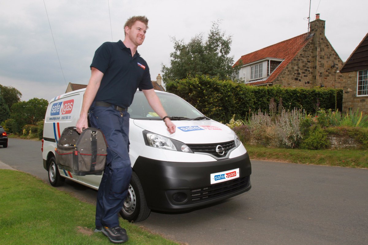 Safe_Gas's tweet photo. @GasChatGroup We're looking for a new Heating Engineer!!!
Could you be joining our team this winter? Take a look at this job advert and send in your application...
https://t.co/Pu5Byh1KbQ
#GasChat https://t.co/7EJ7QnImzF