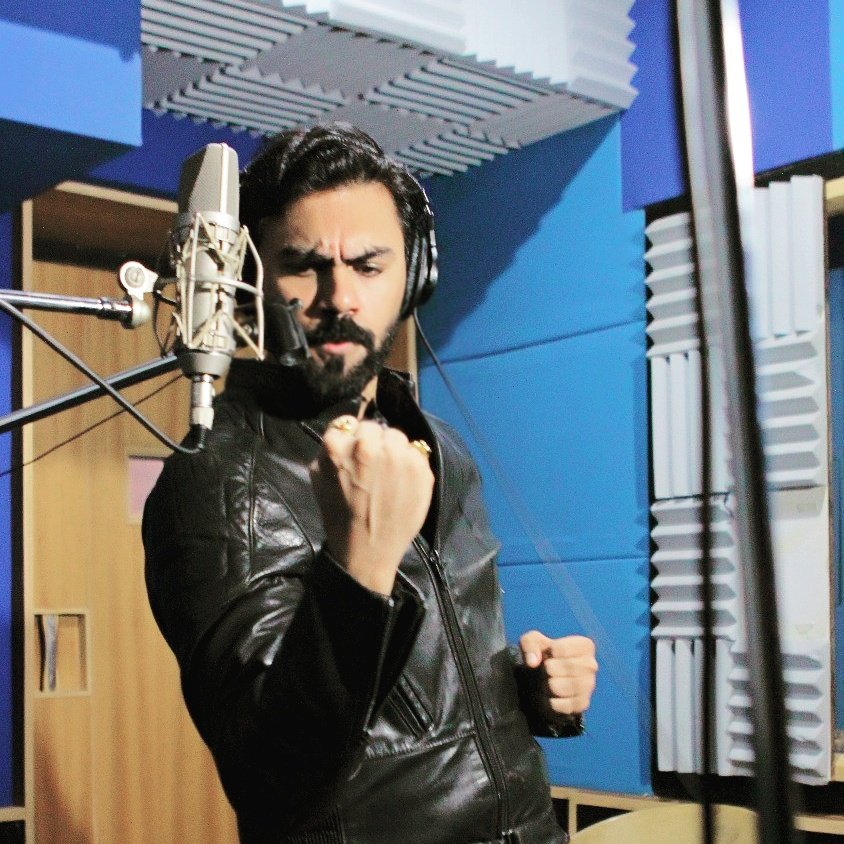 gauravchopraa's tweet photo. I love Mondays, they mean new
beginnings and loads of new possibilities.
#MondayMotivation #NoMondayBlues
How's ur Monday going? https://t.co/e5jUAqxnGc