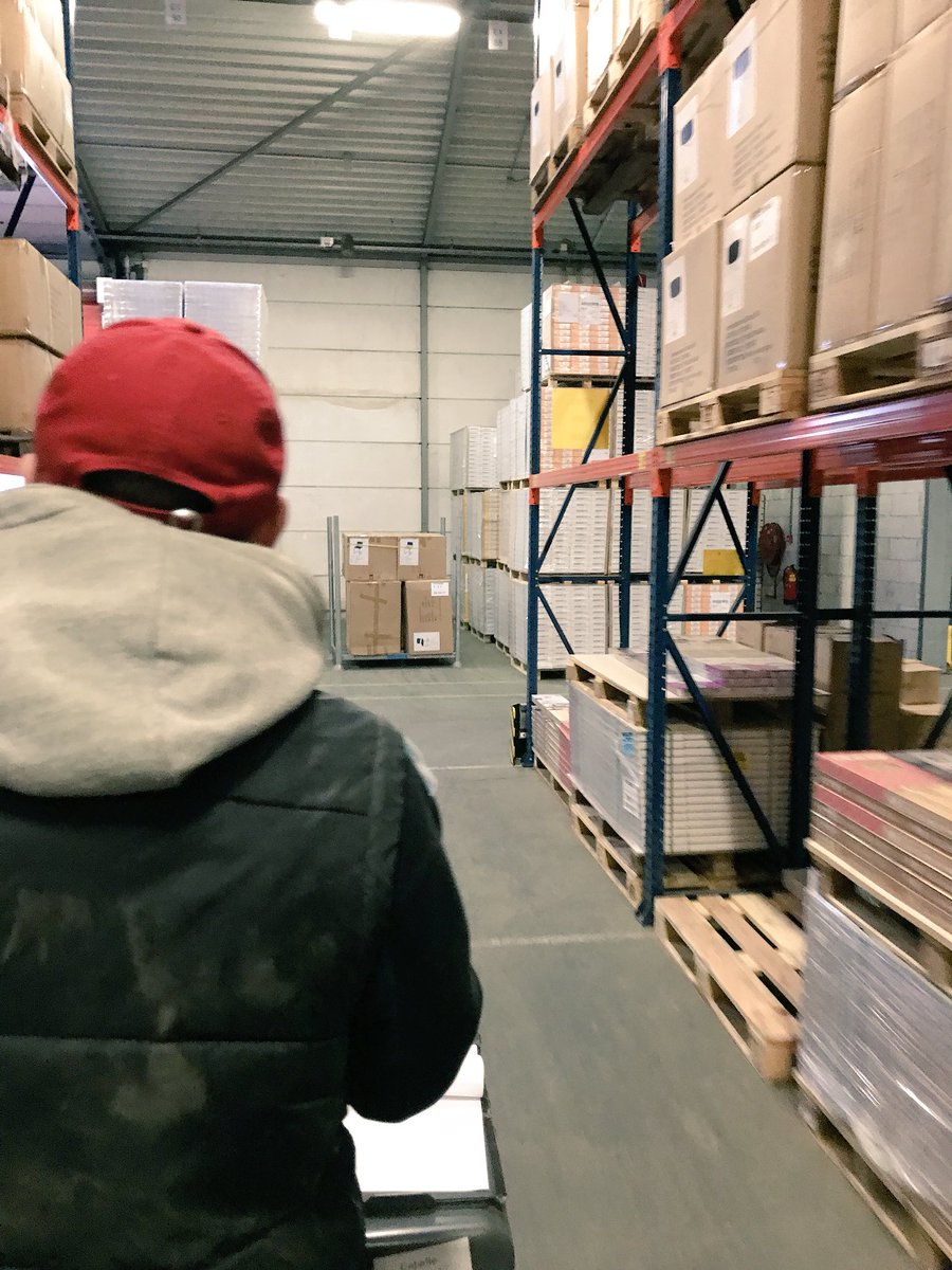 Spanbalans's tweet photo. Gezond werken Homefashiongroup dag 3! Leuk!! https://t.co/Sv057Z5NoB
