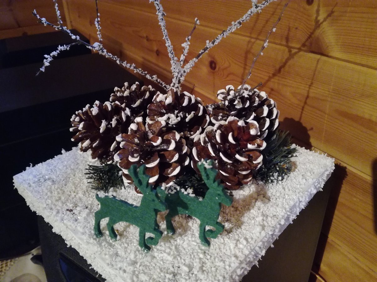 HandASDecoratio tweet picture