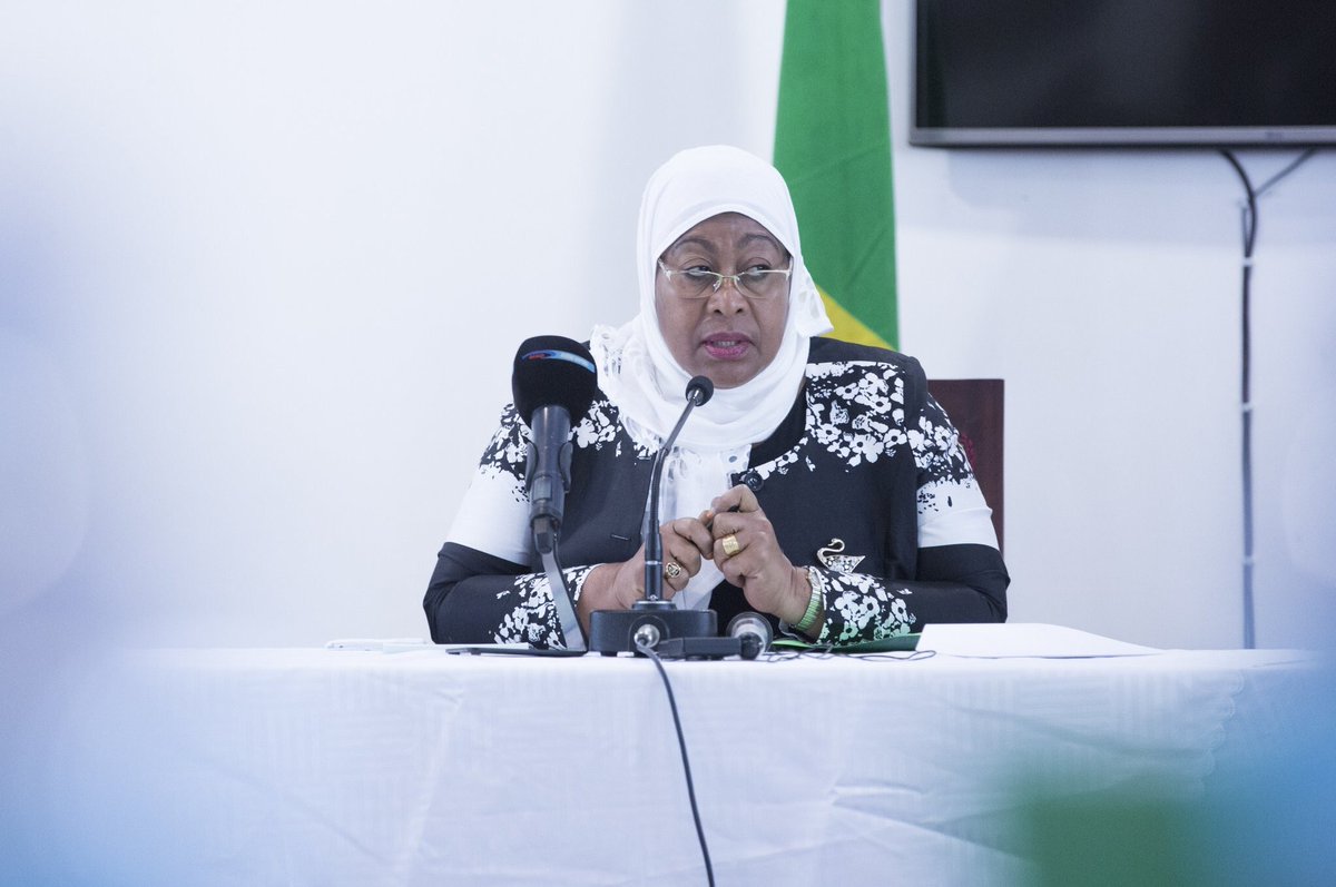 Ineedtzpage's tweet photo. PICHA: Makamu wa raisi @SuluhuSamia akiwa kwenye Kikao cha Muungano kujadili Changamoto zilizopo kwenye sekta ya Biashara Na fedha #ineedupdate Chanzo #ikulu https://t.co/gAgkvdTClA