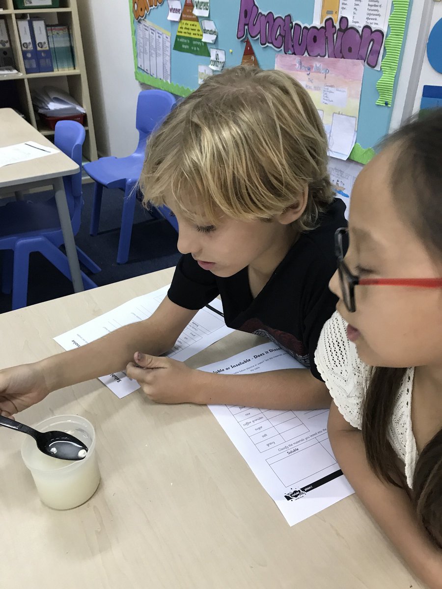 Year5_SBS's tweet photo. Solubility investigation #sbsscience https://t.co/Ymxjmbuirp