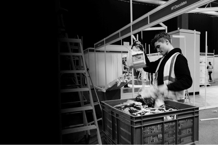 Showlite's tweet photo. We guarantee the best electrical fittings and install them to our own industry-leading standards. #showlite electrical services https://t.co/FfuWwsy1Xt https://t.co/QbdbCgwWMc