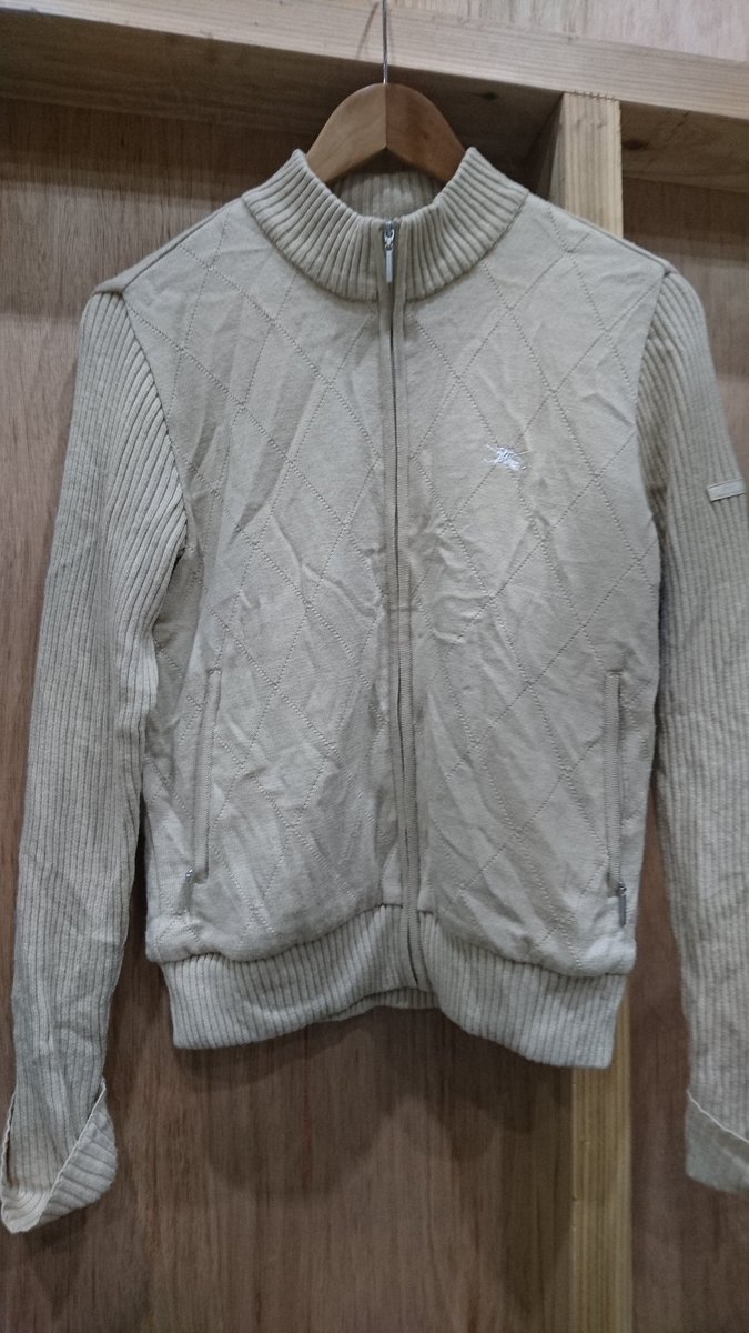 西海岸 南関店 Sur Twitter Men S Lady S バーバリー トップス コートなど 入ってすぐの ディスプレイのところに 集めてコーナーを作っています 古着屋西海岸 西海岸 南関 熊本 古着好きな人と繋がりたい いいと思ったらrt フォローお願いし