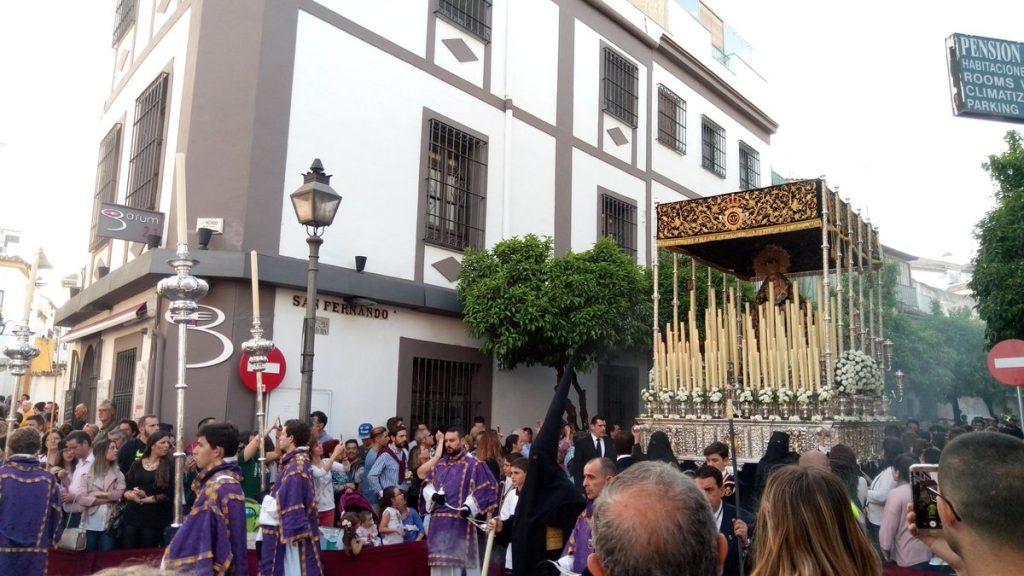El año de los aniversarios cofrades lavozdecordoba.es/religion-y-cof… #Cordoba #CordobaEsp #cordobaver <a href="/SentirCordoba/">Sentir Córdoba</a> <a href="/davidpintosaez/">David S. Pinto Sáez</a> <a href="/caparros_jesus/">Jesús Caparrós</a> <a href="/jjjgueto/">José J Jiménez Güeto</a> <a href="/IreneGallardo67/">Irene Gallardo®</a> <a href="/NCSDONALDPRESS/">Ángel León/<a href="/NCSDONALDPRESS/">Ángel León/@NCSDONALDPRESS</a></a> <a href="/cpazyesperanza/">Coronación de la Paz</a> <a href="/HdadPazCordoba/">Hermandad de la Paz</a> <a href="/PazJuventud/">Juventud de la Paz</a> <a href="/ElRelicarioCor/">El Relicario Cofrade</a> @NCSDONALDPRESS