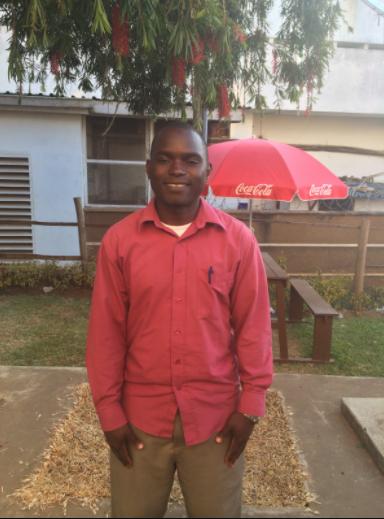 ilovezoona's tweet photo. There are just 2 days left for us to rally behind Robert and help him better serve his community in Malawi this festive season! Head to @Kiva right now and help transform Robert's business here: https://t.co/rAfgB7AW33 #Entrepreneurship #InvestInHim #FinancialInclusion https://t.co/GrBQzGCkMs