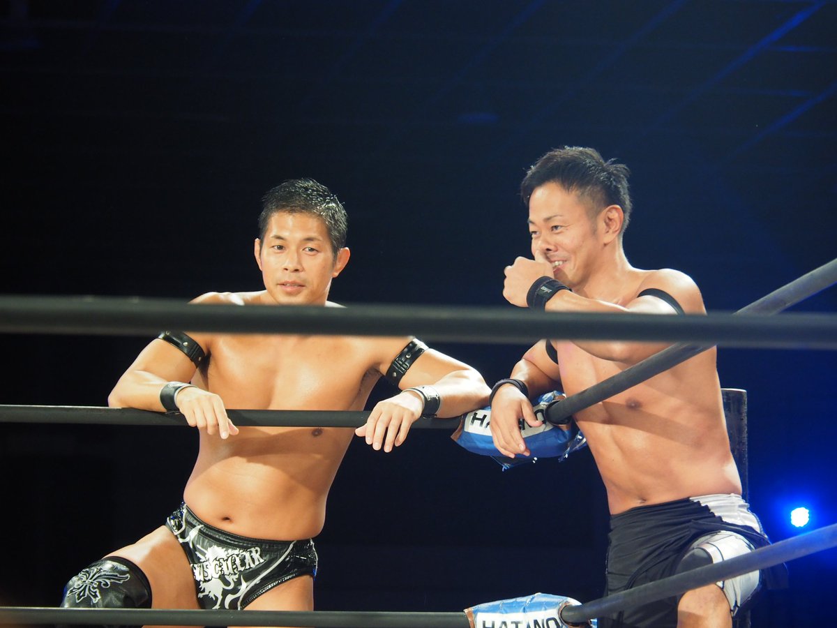 akki_MH_69's tweet photo. 2017.11.26
#DragonGate 仙台大会
#MemorialGate2017 in 仙台
(仙台サンフェスタ)
(16)土井成樹選手。
土井吉のコンビ攻撃はほんとに速くて撮影不可。Gammaスペシャルを切り返す土井ちゃん。 https://t.co/Q6n9e46rnw