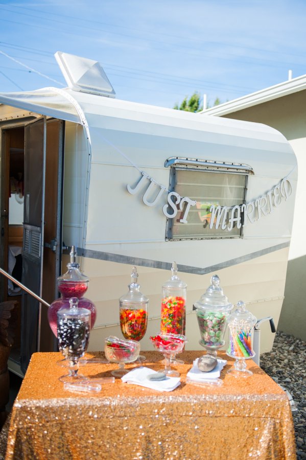 ¿Quieres saber cómo conseguir un candybar espectacular? Te lo enseñamos: miboda.com/ideas-carteles…