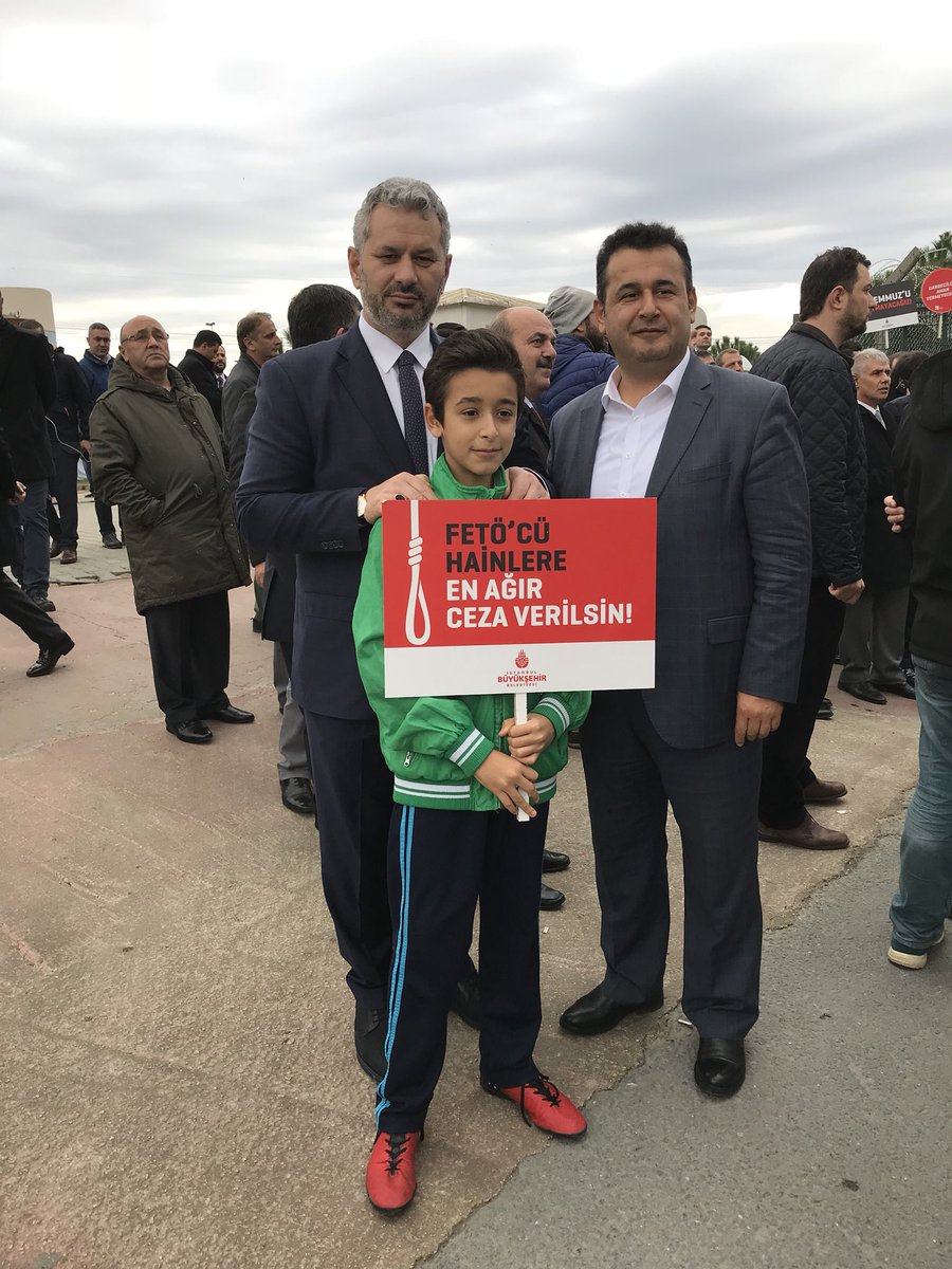 Vatan millet aşkıyla yüzlerce kardeşimizin şehid olduğu,  #15Temmuz hain işgal girişimi kalleş kalkışmasının Şehitler Köprüsü, #İBB Saraçhane ve Sabiha Gökcen davasının duruşmaları için Milletvekillerimiz,Belediye Başkanlarımız,teşkilatımız ve binlerce vatandaşımızla Silivri’deyz