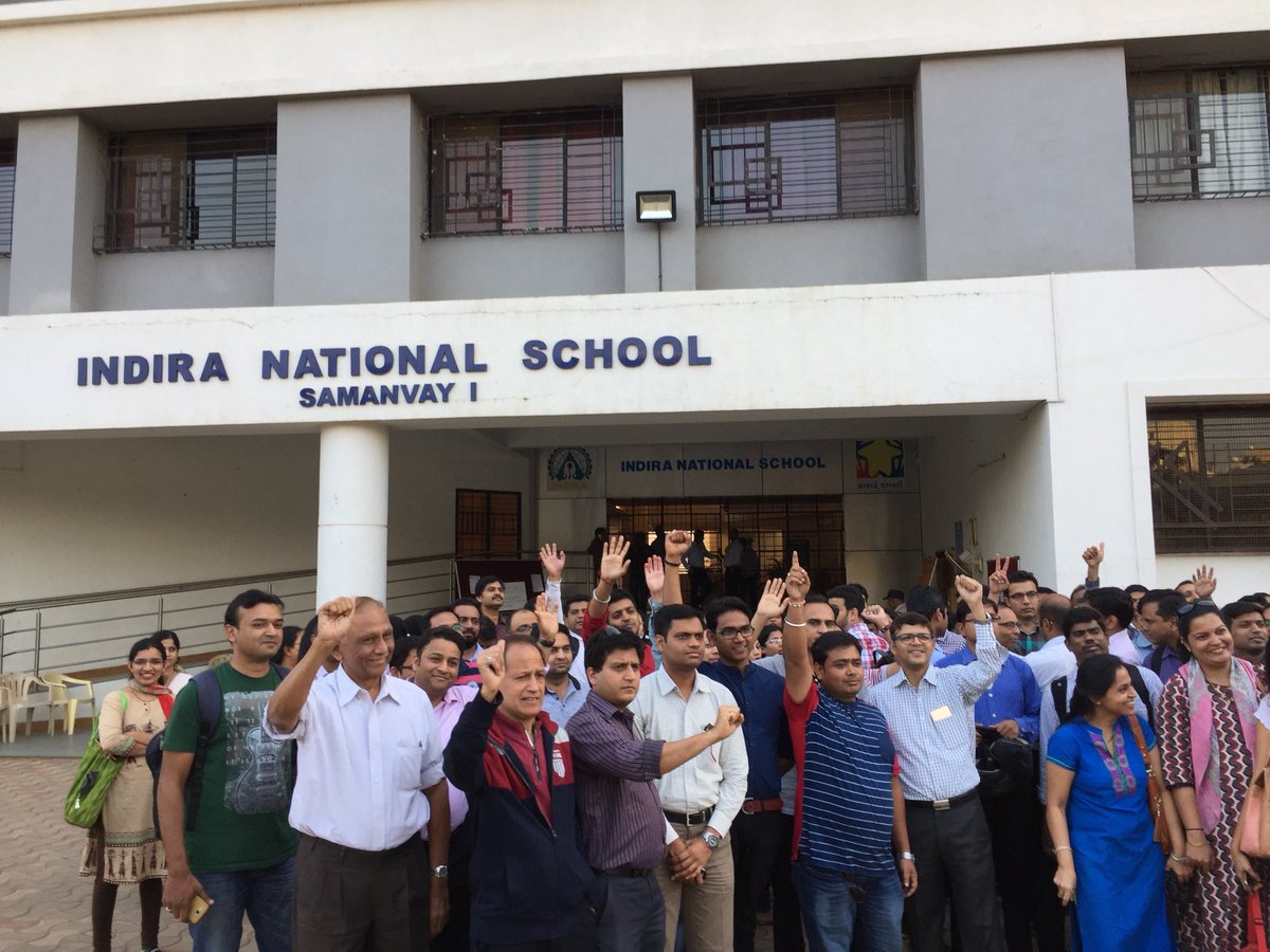 padmanabhd's tweet photo. School cutoff electricity, Principal and directors walked off from the meeting.
Gross misuse of power by school administration.
#INSCheats
CC Sir: @Dev_Fadnavis @TawdeVinod https://t.co/CvidlB7q1N