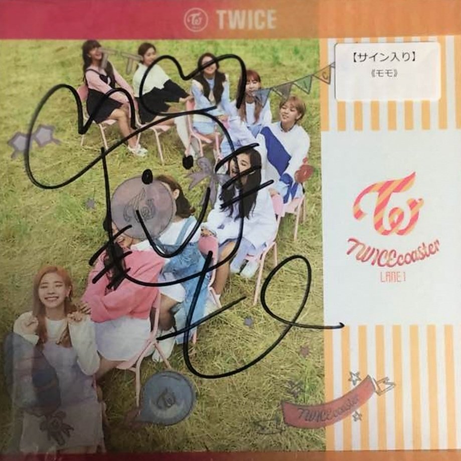 TWICE876's tweet photo. 💓サイン入りCD１名様にソンムルします🎉🎉🎉🎉モモの直筆サインです🎁🎁🎁
【応募方法】
フォロー&amp;リツイートのみで参加頂けます���� https://t.co/ZjdXvxAGex